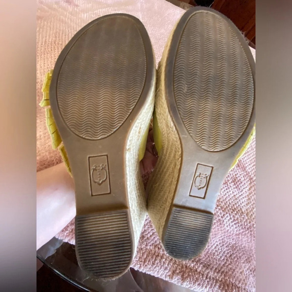 C Wonder Citron Yellow Suede Fringe Freida Espadrille Wedge Sandals 7.5 - Picture 5 of 8